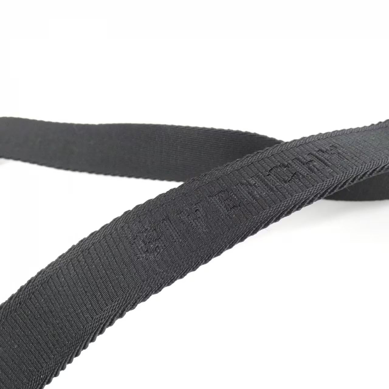 【新品】ジバンシー ジ-エッセンシャルズ カメラ バッグ BKU02XK1LF ショルダーバッグ