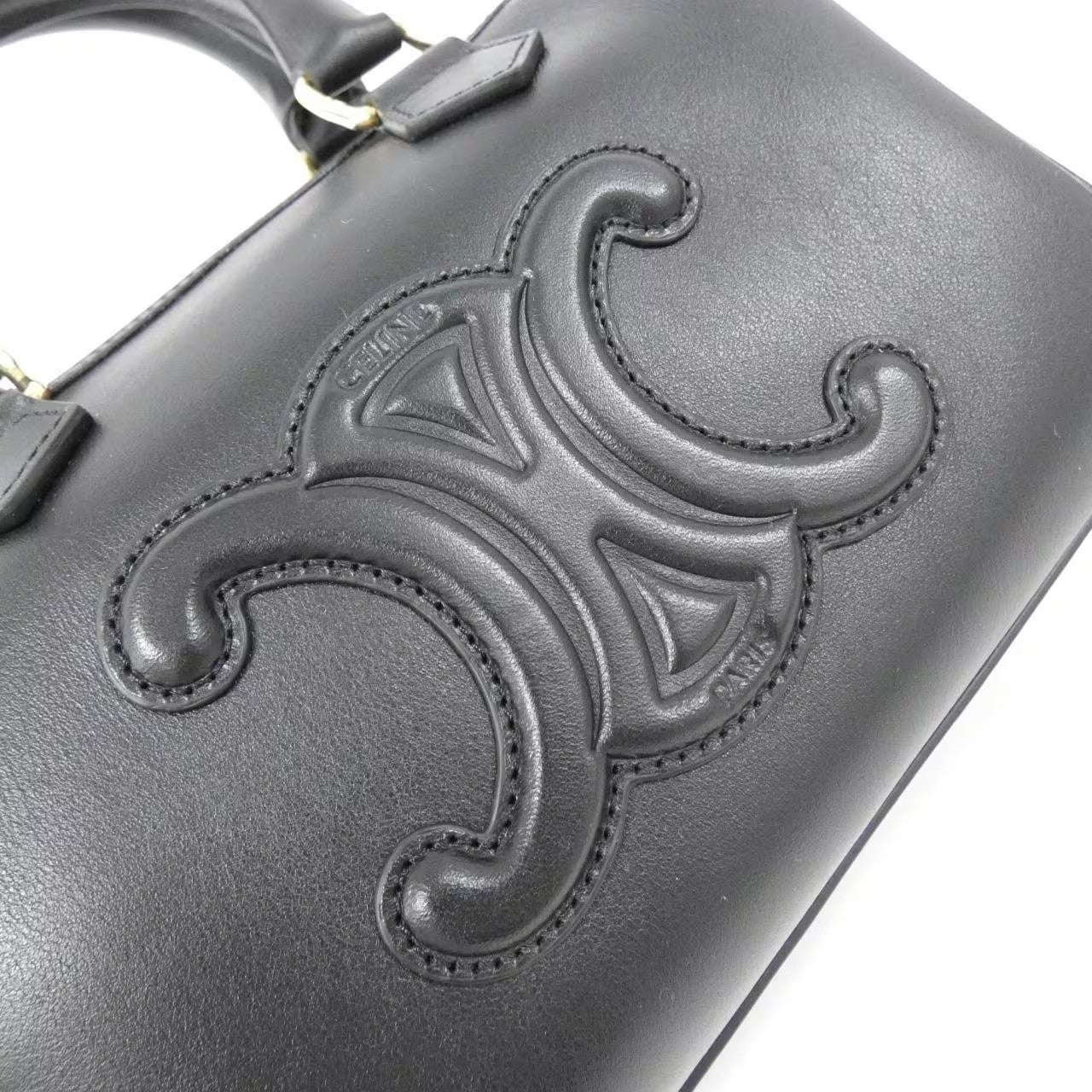 【新品】セリーヌ スモール ボストン キュイル トリオンフ 113773DU3 ボストンバッグ